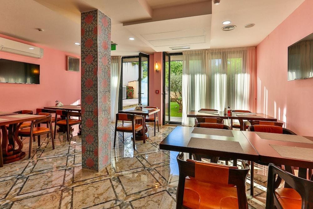 Hotel Premier Budua Esterno foto