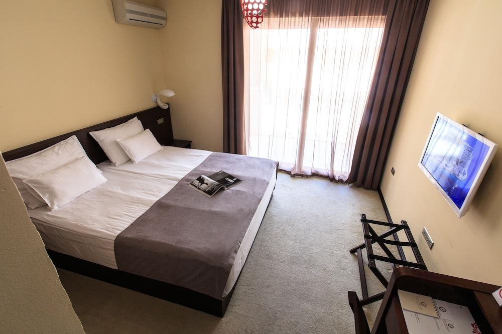 Hotel Premier Budua Esterno foto