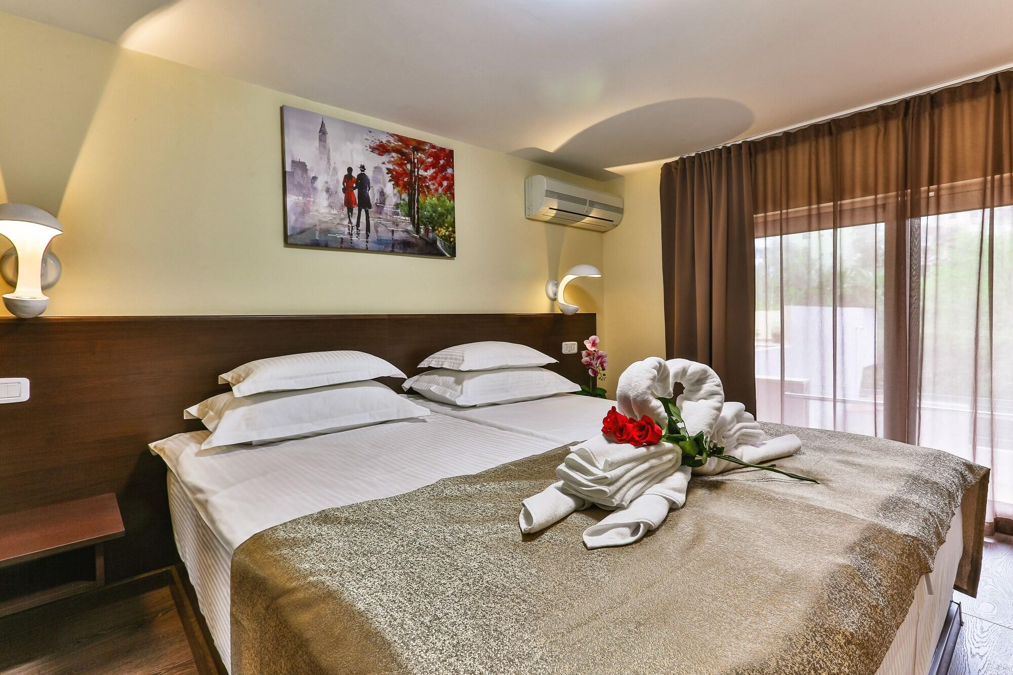 Hotel Premier Budua Esterno foto