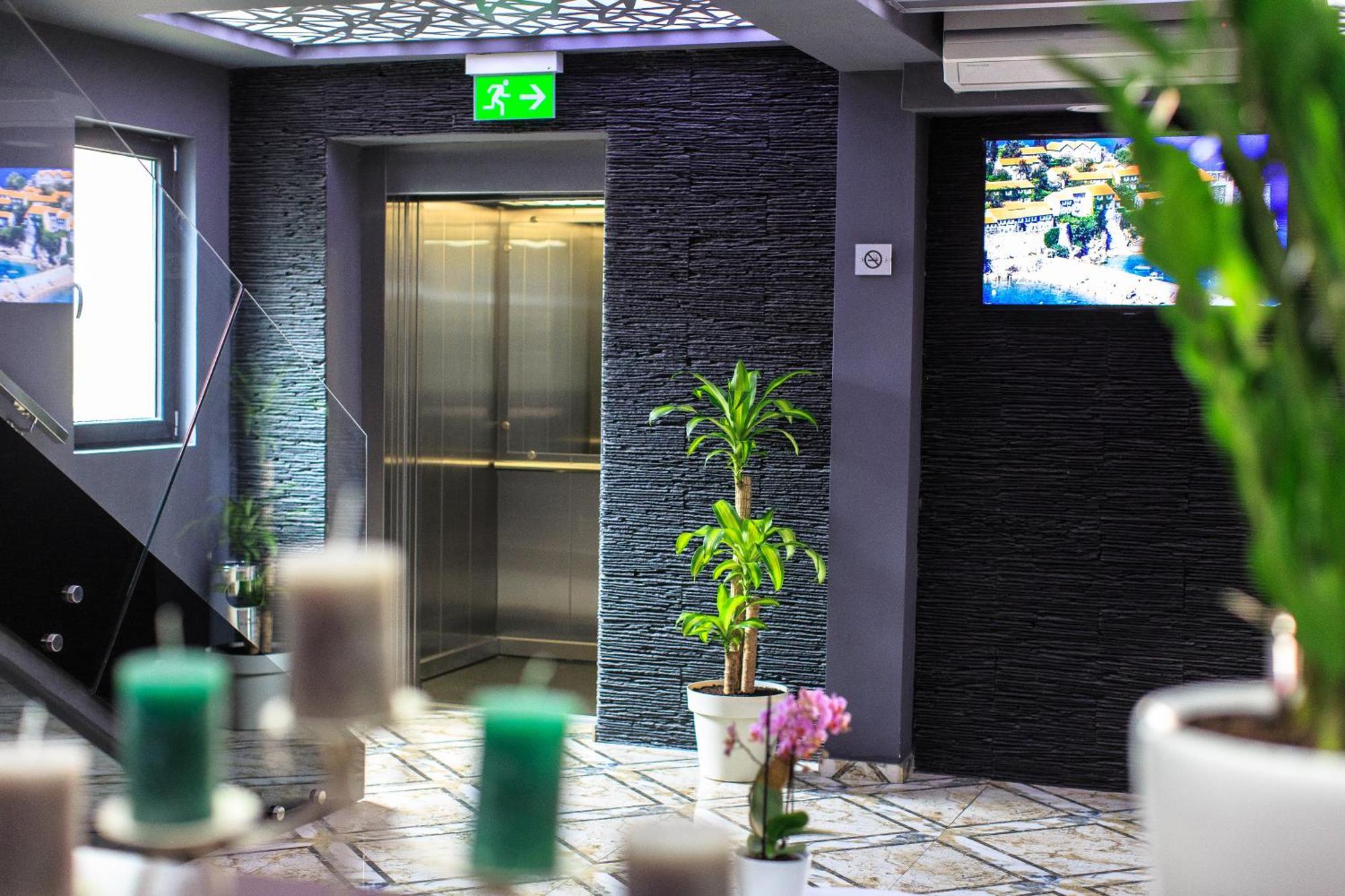 Hotel Premier Budua Esterno foto